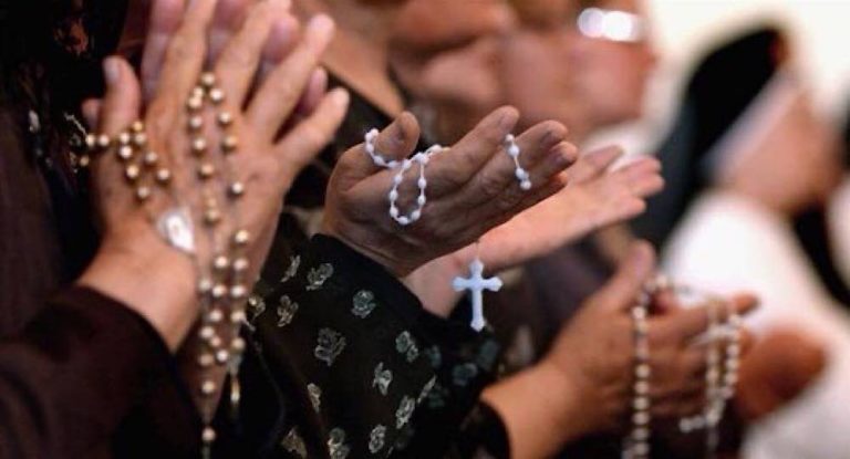 تحطيم تماثيل قدّيسين داخل كنيسة في جبيل!