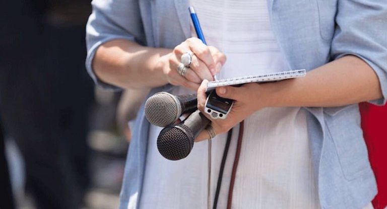 إستشهاد صحافي في “الميادين” بقصف منزله في الجنوب