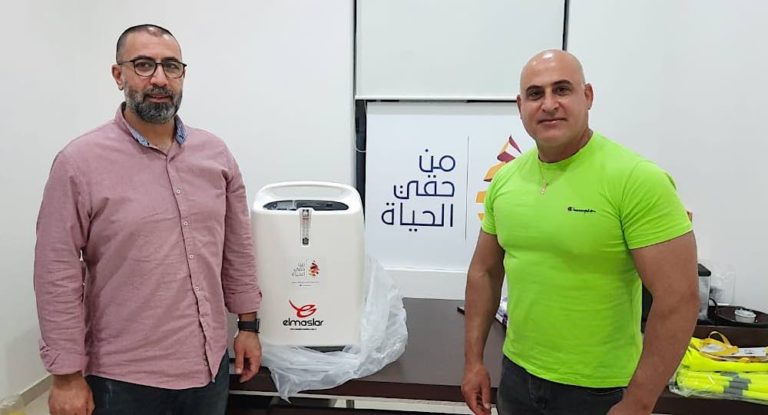 جمعية “من حقّي الحياة” تُسلّم جهاز توليد أوكسيجين إلى بلدية البربارة