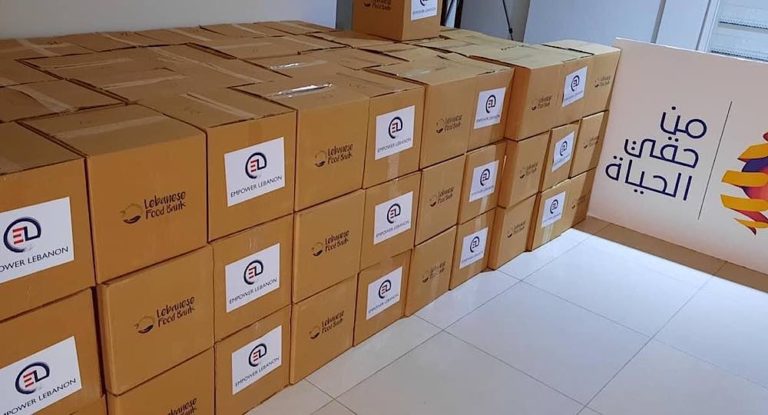 جمعية “من حقّي الحياة ” توزع ٢٠٠ صندوق مواد غذائية قي قضاء جبيل والمحيط
