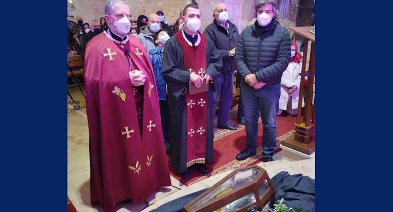 المطران عون للسياسيين: للتخلي عن مصالحنا الخاصة الضيقة  والحزبية من اجل مصلحة لبنان