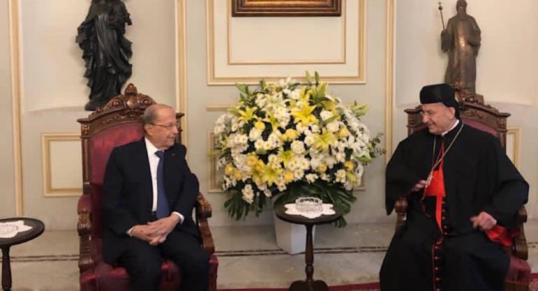 الرئيس عون من بكركي “دايما متفائل”: العقد تتوالد وننتظر عودة الحريري للخروج من النفق الأسود