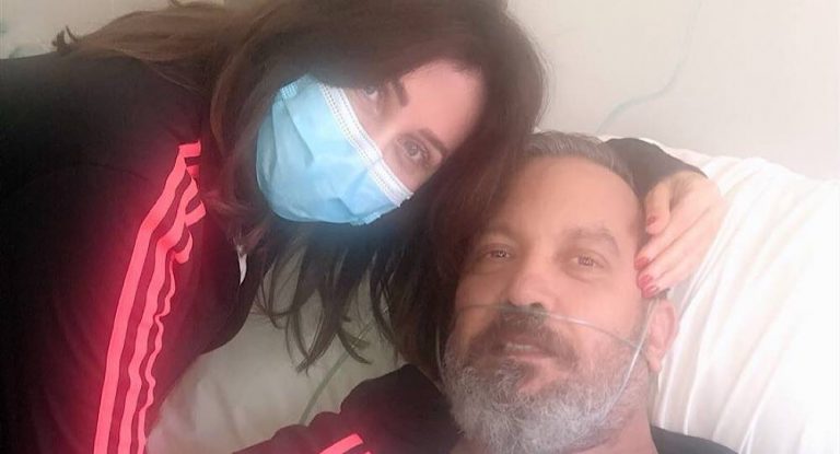 بالصورة : زاهي وهبي يتماثل للشفاء