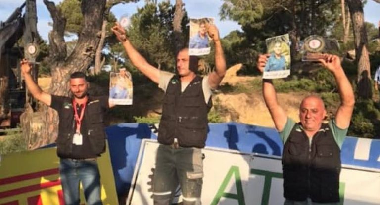 منصة التتويج للأشقاء ادي، أندي وجاك شلهوب