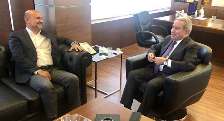 ابي رميا: وزير السياحة وقع الموافقة على طلبات الاسترحام للمطاعم المقفلة بالشمع الأحمر في جبيل