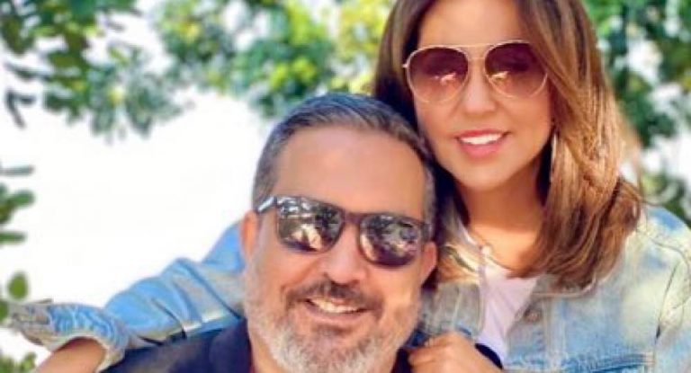 الصورة الاولى للاعلامي زاهي وهبي بعد خروجه من المستشفى.