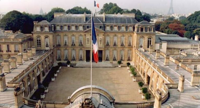 الخارجية الفرنسية: نأسف لتعليق التحقيق بانفجار مرفأ بيروت