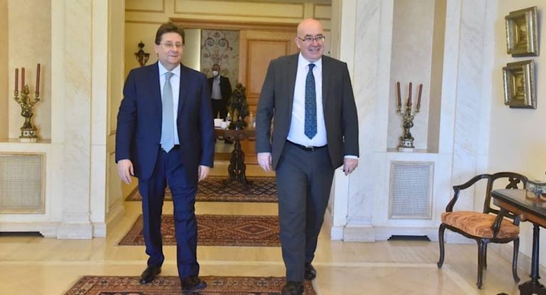 كنعان التقى لونغدن وبحث بالملفات المالية والإقتصادية  و حثّ بريطاني على الإنقاذ