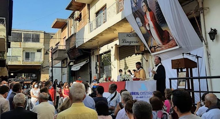 الأب سيمون عبود للنائب زياد الحواط في قداس بمناسبة عيد القديسة الشهيدة أكويلينا الجبيلية : “أنت صوت الحق”.