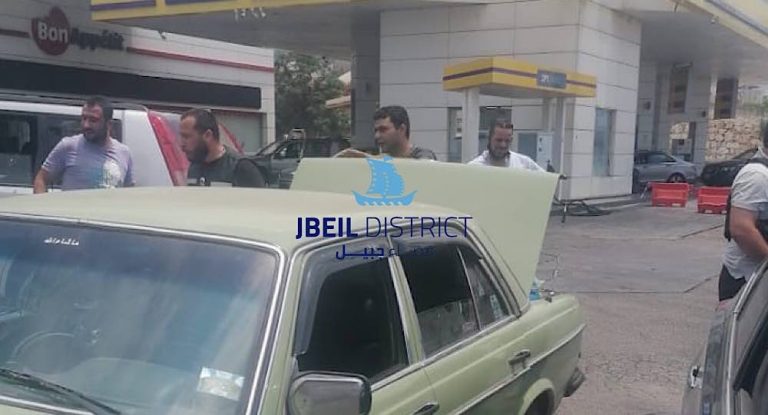 خاص-مداهمات لمحطات الوقود في جبيل