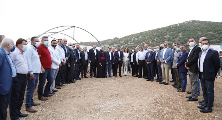 بلدية بلاط وجمعية “هدفنا ” يطلقان المشروع الزراعي ” نذكر ونشكر ” برعاية مطرانية جبيل المارونية