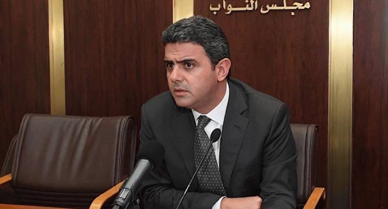 خاص: بالفيديو: ولعت خلال جلسة الثقة! برّي يمنع الحوّاط من إلقاء كلمته !!