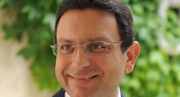 الخازن بمناسبة الميلاد :عسى أن يحمل فرح الميلاد خلاص لبنان