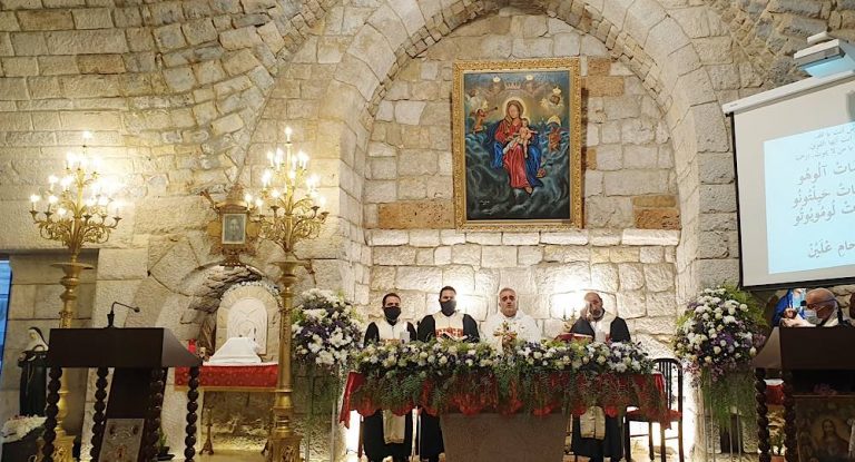 قداس في قرطبا احتفالا بتعيين الخوري رئيسا لجامعة اللويزة