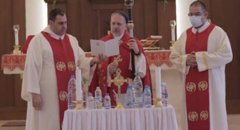 المطران ميشال عون في قداس عيد مار بطرس: ليكن لنا رجاء جديد بقيامة هذا الوطن