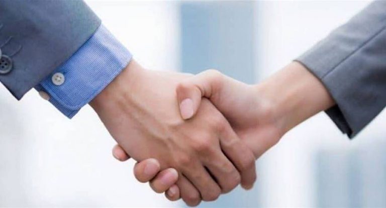 اتفاق سيتمّ بين ٣ قياديين سياسيين