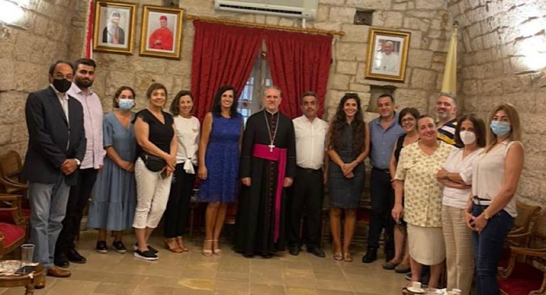 وفد من كاريتاس جبيل زار المطران ميشال عون لنيل بركته