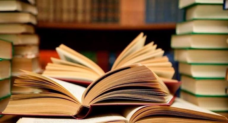 معرضٌ لعددٍ من الكتّاب البنانيين في جبيل .