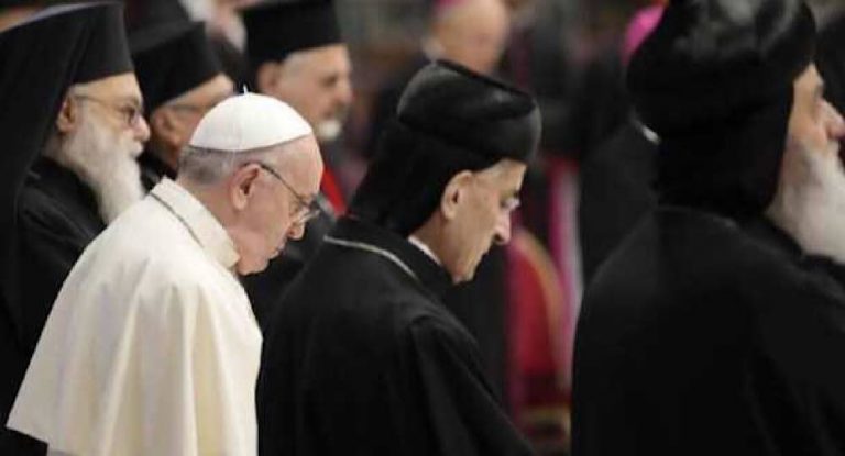 الراعي من الفاتيكان: الكل يخالف الدستور ورئيس الجمهورية منهم