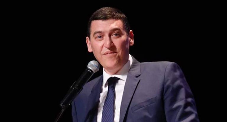 صادق: مع التياريين الحقيقيين بوجه كل ماكينات الكذب والتشويه