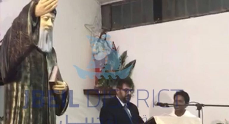 عجيبة جديدة لمار شربل ردّت الملحدين إلى الإيمان.