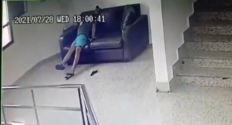 فيديو للشاب الذي اطلق النار على نفسه امس داخل المستشفى في طرابلس