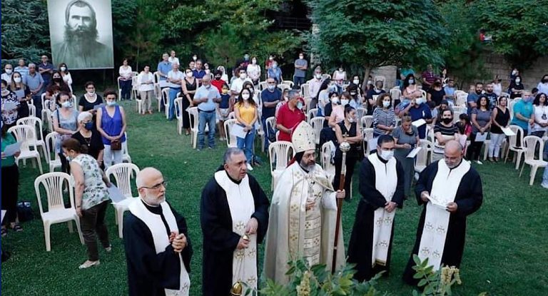 قداس إلهي بمناسبة عيد الطوباوي الأخ إسطفان في لحفد