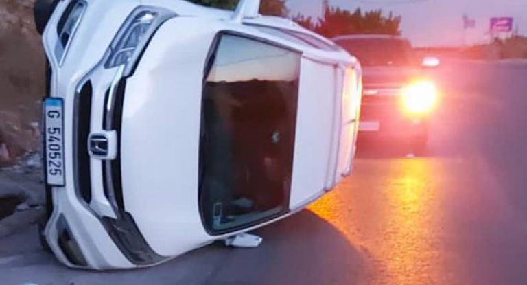 بالفيديو  -الفنان أمير يزبك يتعرض لحادث سير مروّع و العناية الإلهية تنقذه .