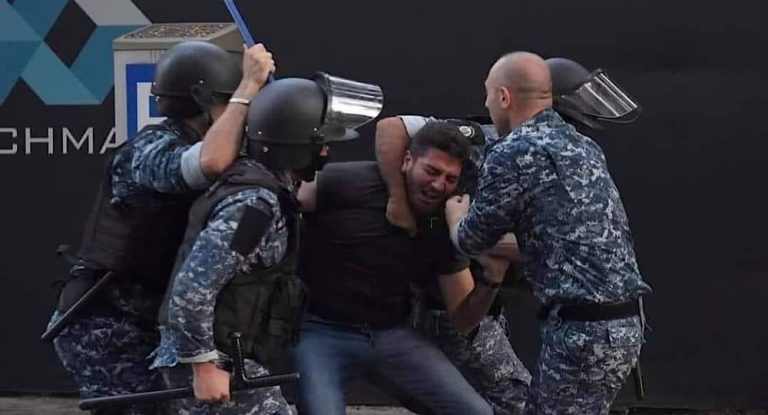 وليم نون: قبع البيطار سيكتب نهاية لبنان بدماء ضحايانا