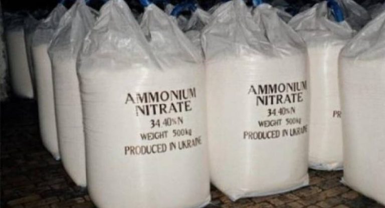 بالصور – 28 ألف كيلو من نيترات الأمونيوم في عرسال