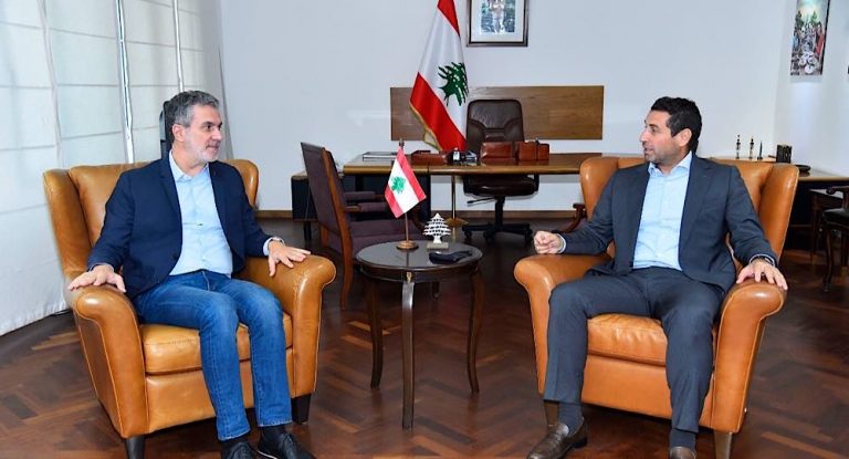 نصار استقبل السفير الإسباني ومعلوف وأبو حيدر والتقى وزير البيئة وجال في مركز تدريب الميدل إيست برفقة الحوت