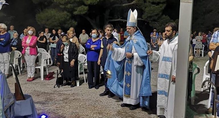 المطران ميشال عون يحتفل بقداس عيد مولد السيدة العذراء في غلبون