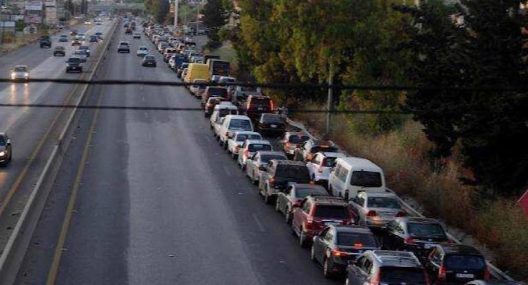 هل تعود طوابير السيارات من جديد أمام محطات المحروقات؟