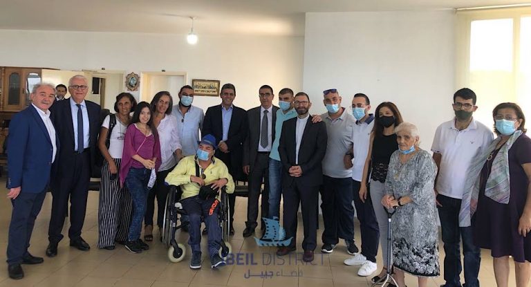 احتفال في مركز رسالة سلام في معاد لمناسبة تولي الحجار وزارة الشؤون الاجتماعية