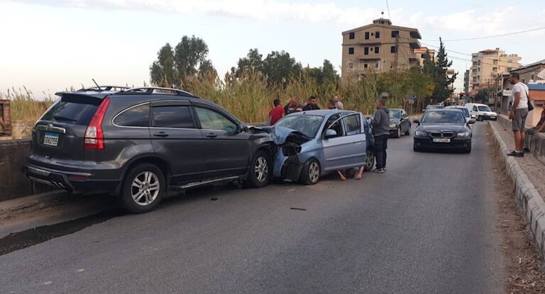 قتيل وخمسة جرحى في حادث سير ضخم في العقيبة