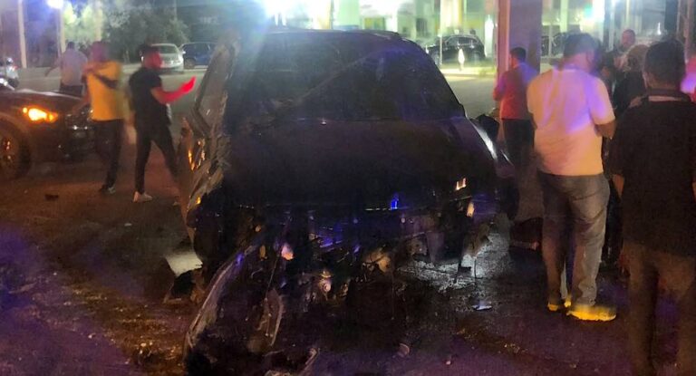 بالصور – الفنان وائل كفوري تعرض لحادث سير مروع في جبيل وتم نقله الى المستشفى.