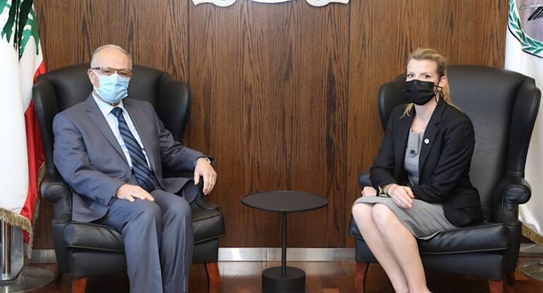 وزير الدفاع الوطني قدم تصريحا عن الذمة المالية.