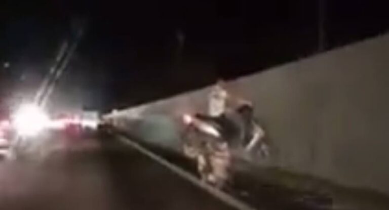 فيديو غير مألوف على طريق المطار..ولكم التعليق