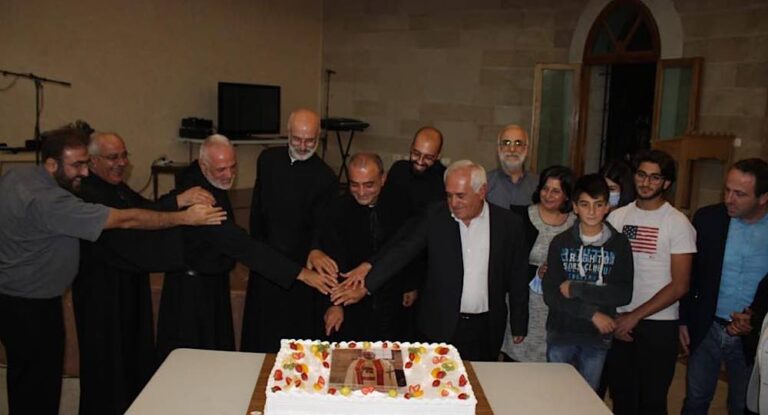 ‎جمعيات بلدة مشمش تشكر الاب طوني حردان  بمناسبة انتهاء خدمته في الرعية