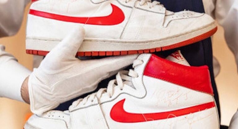 بيع حذاء مايكل جوردان بسعر قياسي