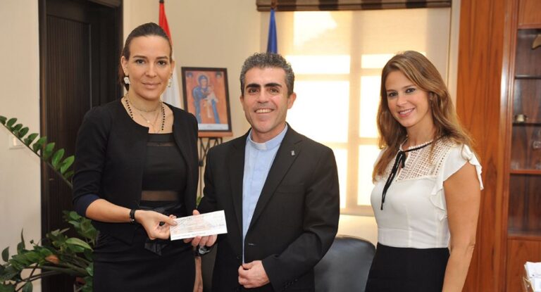 مساعدة مادية للنهوض بالتعليم مُقدّمة إلى جامعة الروح القدس الكسليك