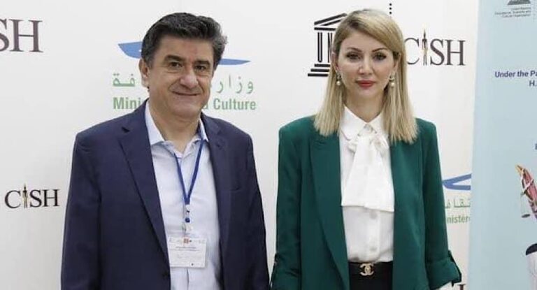 الدكتور طوني ميشال عيسى : د . دارينا مصرة انو تحافظ على صيت اللبناني هيي وهون وبقلب مدينتها وبهيدا الظرف.