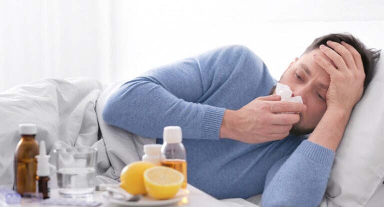 معلومة بتفيدك – أبرز الأخطاء الشائعة التي يرتكبها البعض عند علاج نزلات البرد
