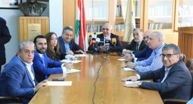 القصيفي أعلن برنامج لائحة الوحدة النقابية من نقابة محرري الصحافة