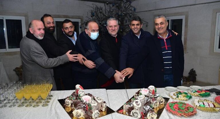 بالصور-ريسيتال ٌ ميلاديٌ في ميفوق بدعوة من الاعلامي بيتر الحشاش