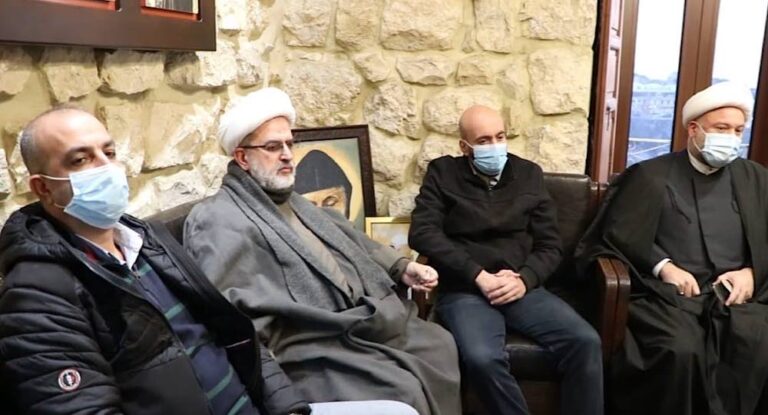 وفد من حزب الله في جبيل وكسروان يزور دير مار مارون في عنايا  لهذا السبب .