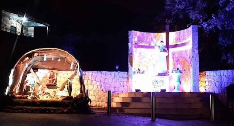 بلدية المزاريب وعرستا تستعد بأبهى حلتها لإستقبال الميلاد