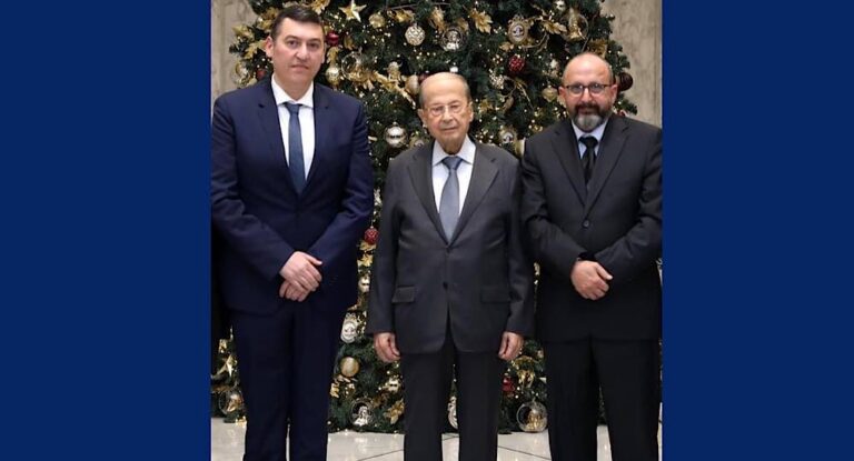 الدكتور صادق مستمر بترشحه للإنتخابات ويزور الرئيس عون على رئس وفدٍ عشية الاعياد