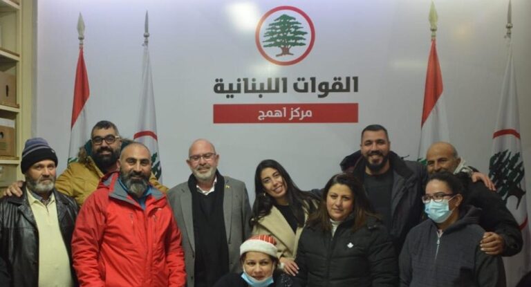 بالصور – مركز القوات في إهمج يضيء مغارة الميلاد في البلدة