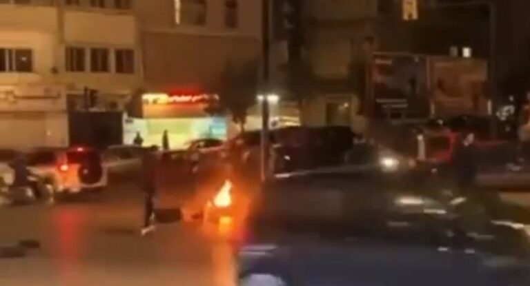 عاجل – بالفيديو – قطع الطريق بين عين الرمانة والشياح والجيش يتحرّك